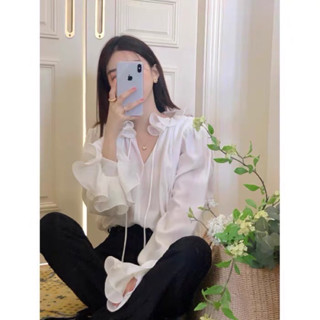 kloset A - เสื้อแขนยาวจับจีบช่วงคอ