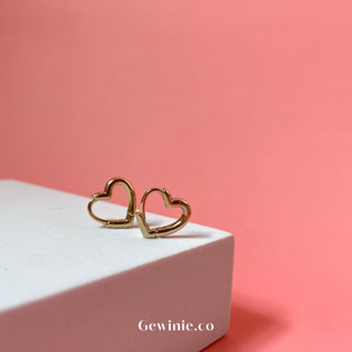 Gewinie.co - Adore hoop earrings