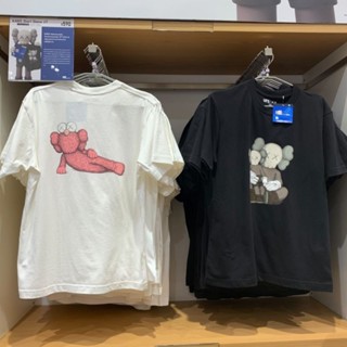 Kaws x Uniqlo New Collection Black T-Shirts ของแท้ 100%