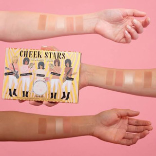 พร้อมส่ง benefits Cheek stars Reunion tour เป็นของใหม่จากช็อป สุดคุ้มได้บลัช ไฮไลต์ บรอนซ์เซอร์ 5 สีพร้อมแปรงปัด
