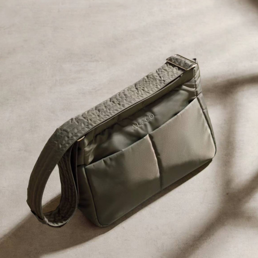 AL&CO | Nelly travel bag in Pewter Green