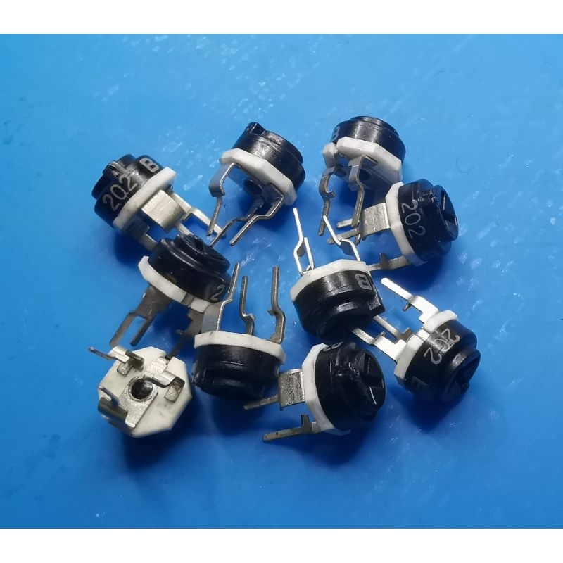 10pcs ตัวต้านทานปรับค่า VR 2Kohm (202)