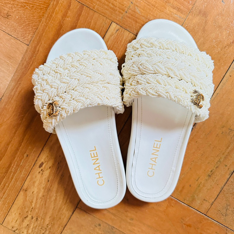 Chanel รองเท้าคัดตู้ญี่ปุ่น งานสวย สภาพดีมาก Size 37 💕