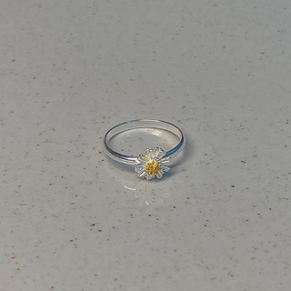 SissyJewelry // แหวนเงินแท้ แหวนเดซี่ Daisy clear ring
