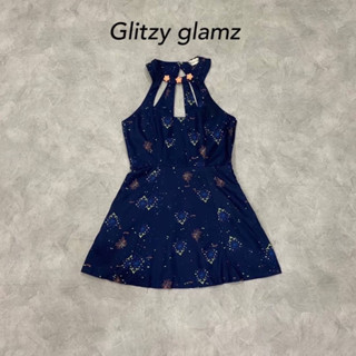 Lalisa999ราคาถูกที่สุด!! Glitzy glamz เดรสคล้องคอตัวสั้นแต่งดอกไม้3D