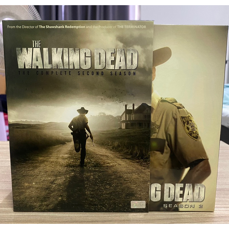 DVD ซีรี่ : THE WALKING DEAD - THE COMPLETE SECOND SEASON.