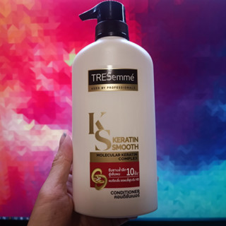 ครีมนวดผม เทรซาเม่ สีแดง TRESemme keratin smooth conditioner 400ml