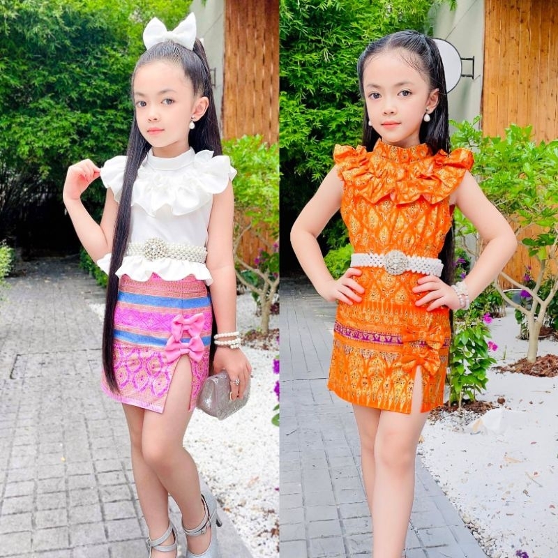 Kw // ชุดไทยประยุกต์เด็กหญิง เสื้อแขนระบายคอจีน+แถมโบคาดผม+กระโปรงผ่าหน้าผ้าไทยพิมพ์ทองอย่างดี