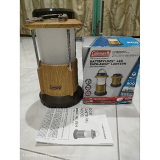 ตะเกียง Coleman BATTERY LOCK PACK-AWAY LANTERN (NATURAL WOOD) #มือสอง