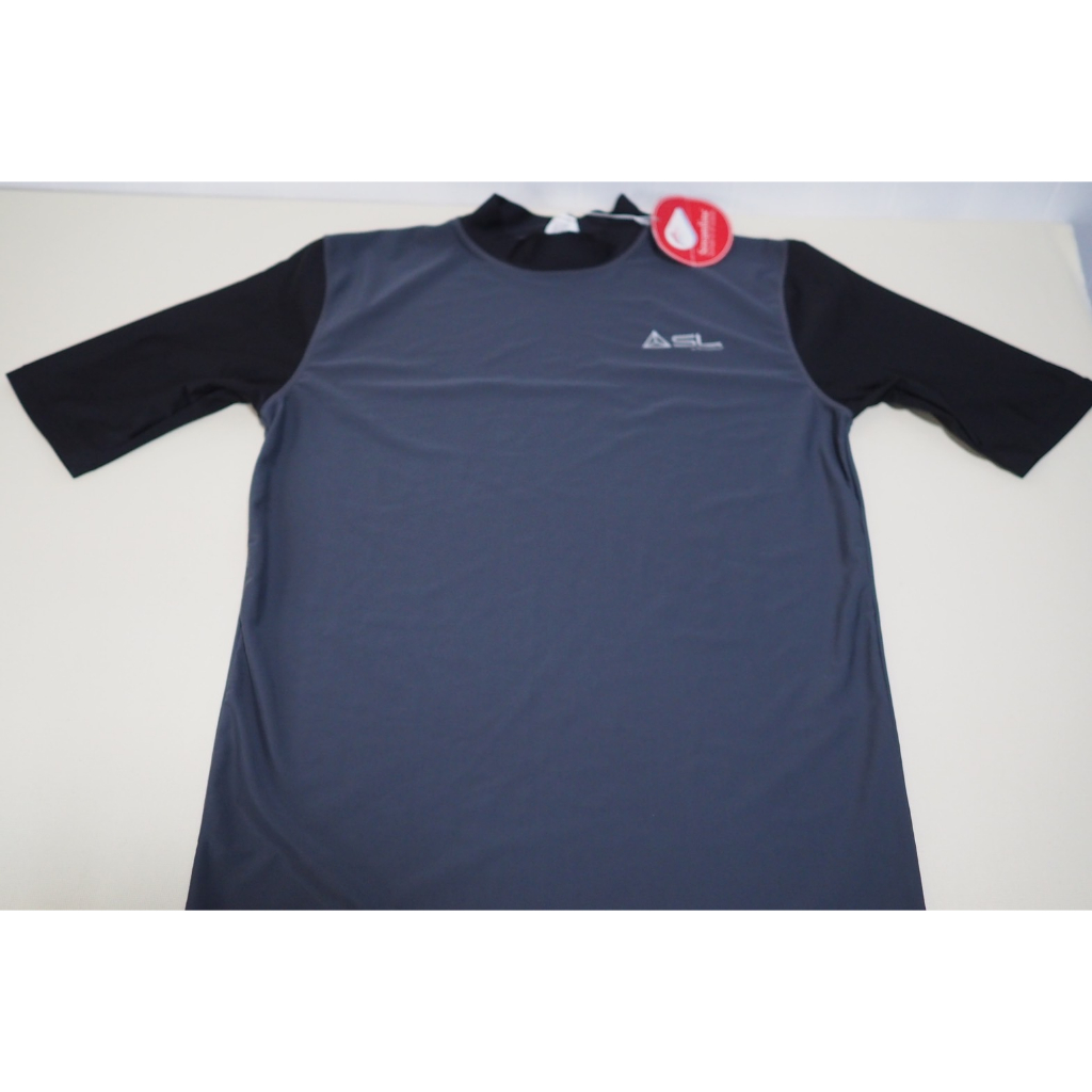 เสื้อว่ายน้ำ SALE!! RUSHGUARD