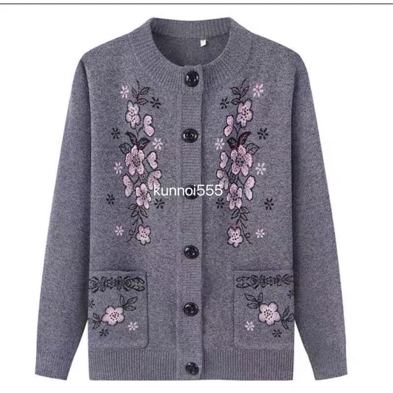 เสื้อกันหนาวคอกลมผ่าหน้า