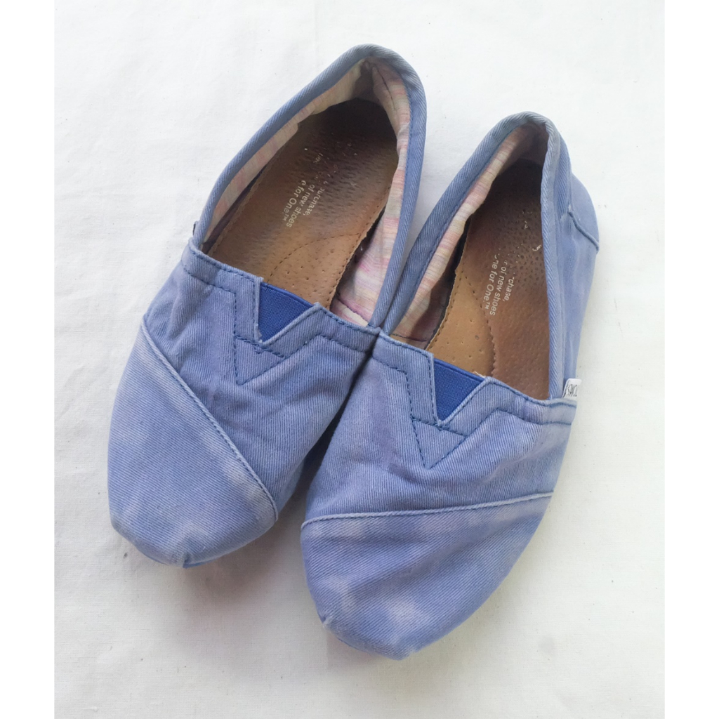 Toms Shoes Classics Stone-Washed Size 23cm สีน้ำเงิน มือสอง ของแท้