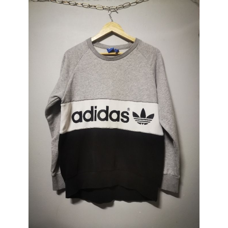 Adidas แท้มือสอง  อก 44ยาว 29
