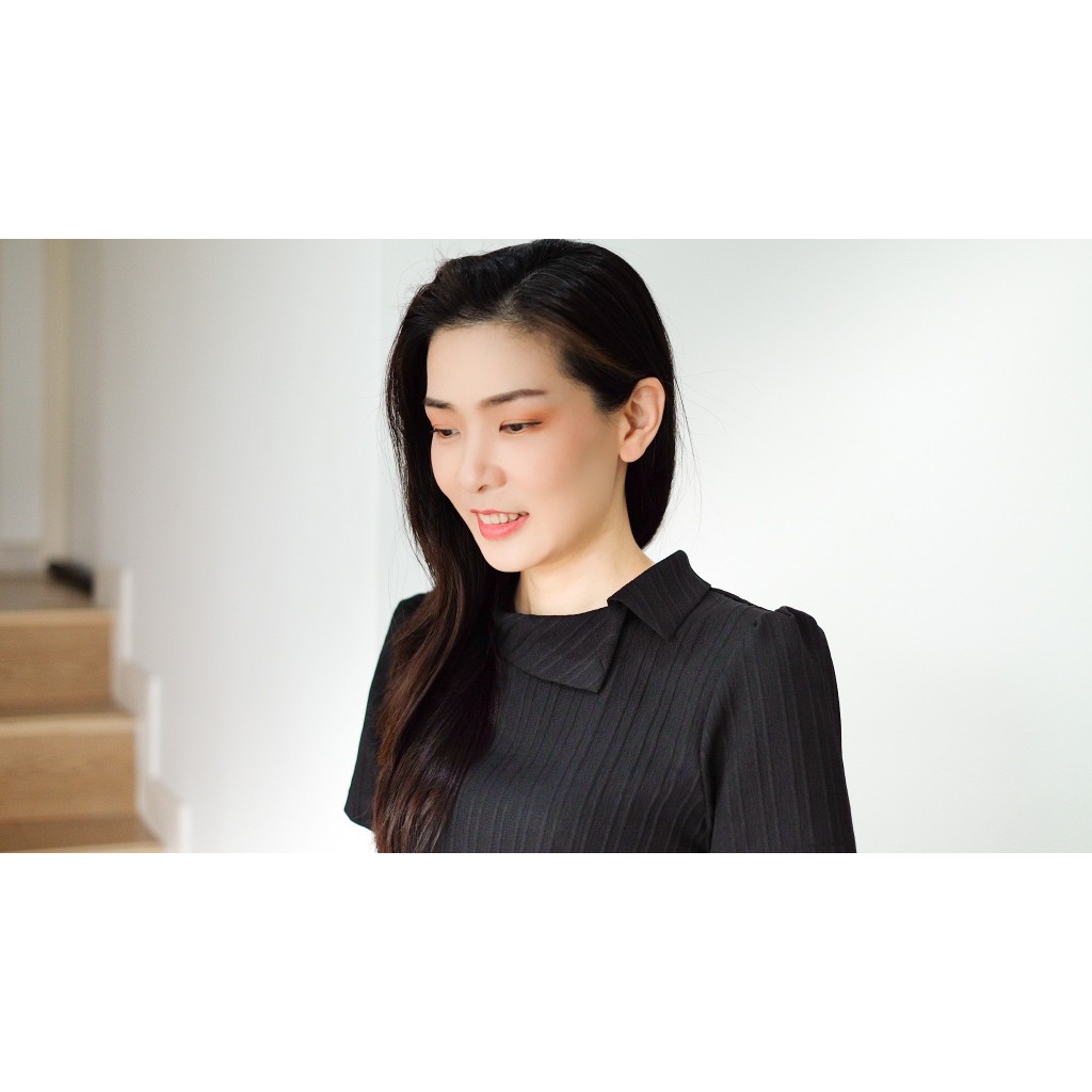 เสื้อปกตลบแบ่งซีก-ดำ