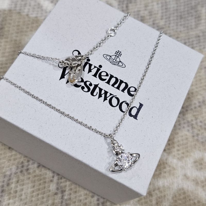 สร้อย Vivienne Westwood Reina orb pendant สีเงิน