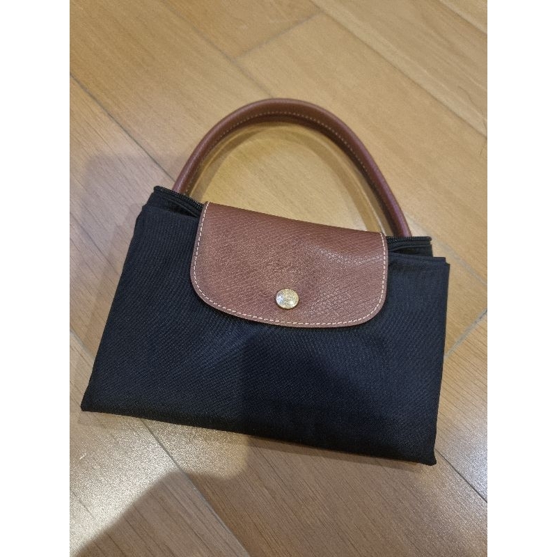 พร้อมส่ง ของแท้  💯 %กระเป๋า longchamp สีดำ size M ของแท้ มือสอง สภาพดี