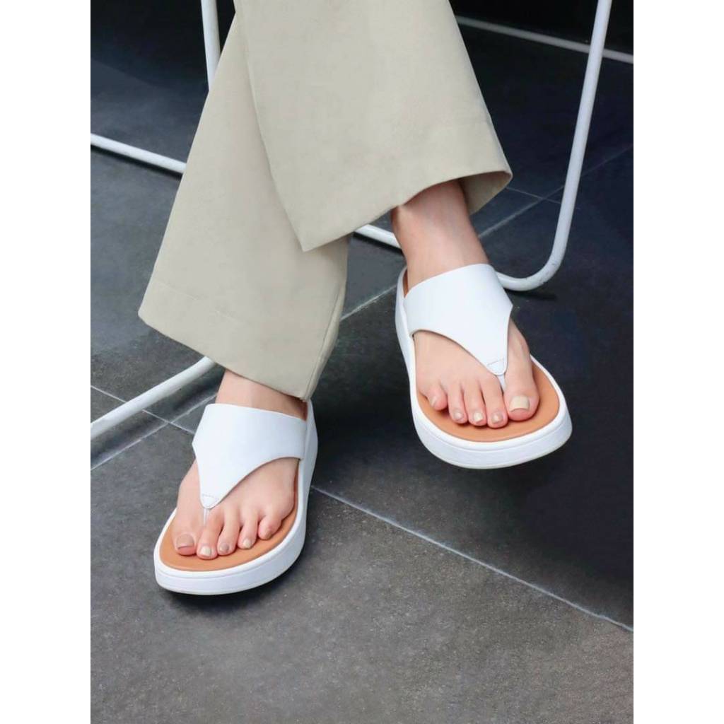 Fit-flop รุ่นไหม่ 2023 รองเท้าแตะหูหนีบผู้หญิ่ง size 36----40