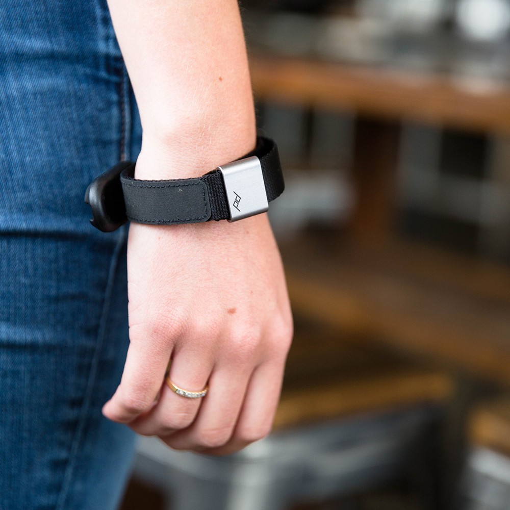 Peak Design Cuff Wrist Strap สายคล้องมือ Cuff โฉมใหม่ จาก Peak Design (สีดำ)