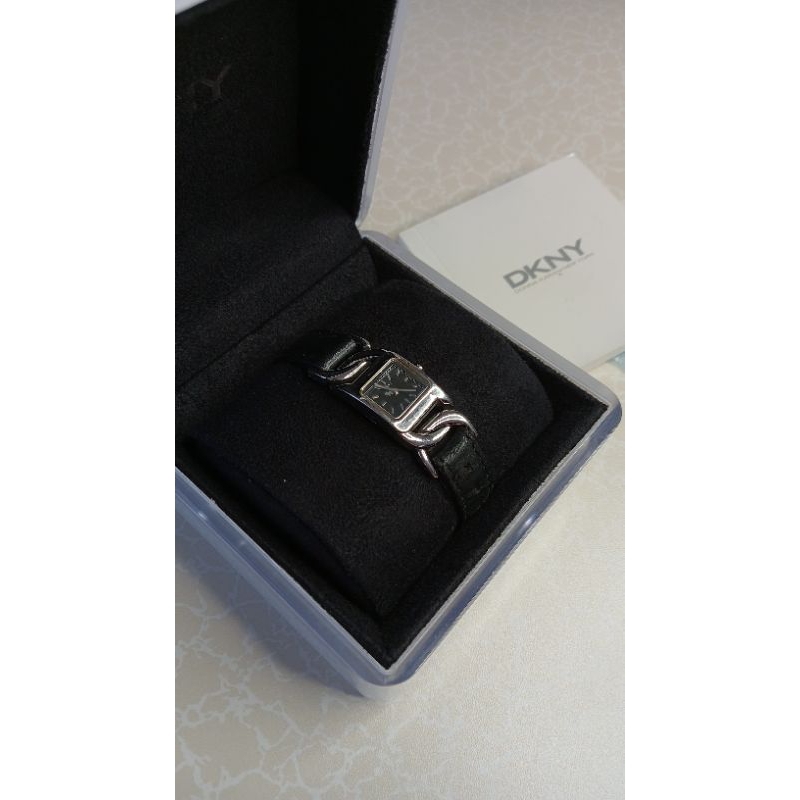 นาฬิกา DKNY ของแท้ สายหนัง