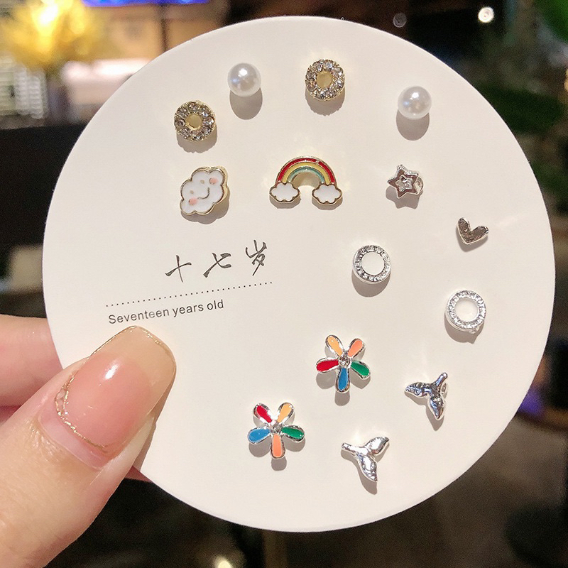 พร้อมส่ง ร้านค้าเปิดใหม่ ต่างหูแฟชั่นลายมินิมอล น่ารักปุ๊กปิ๊ก 1 ชุดมี7คู่เลยน๊า