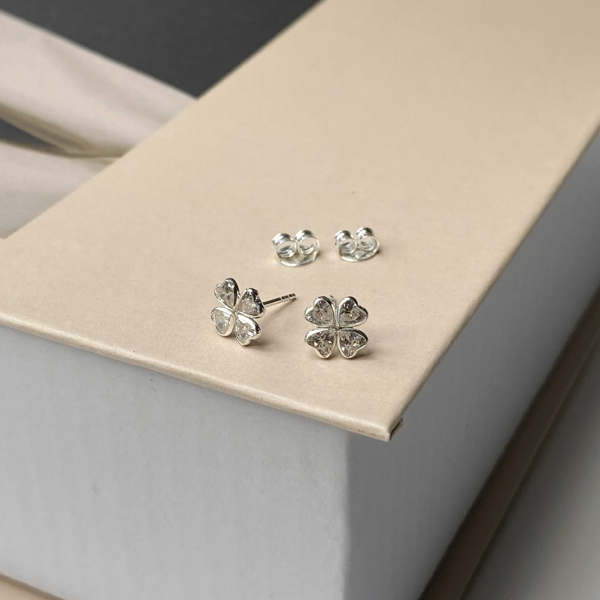 annita.silver-Lucky clover stud earrings / silver925 ต่างหูใบโคลเวอร์เงินแท้925 หมาะกับคนแพ้ง่าย