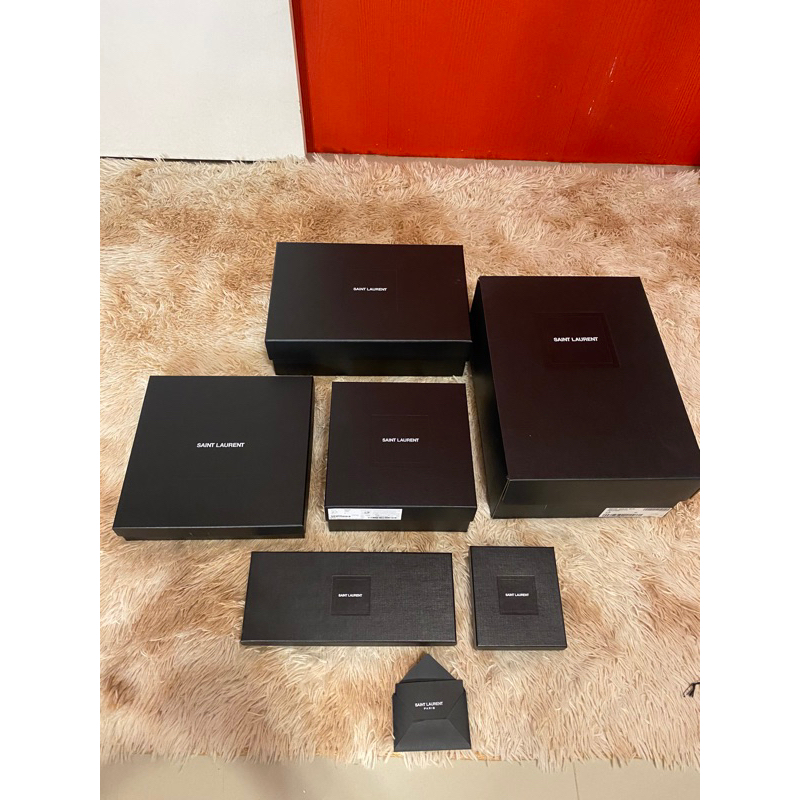 กล่องกระเป๋า  saint Laurent  แท้กล่องกระเป๋าyslแท้👜
