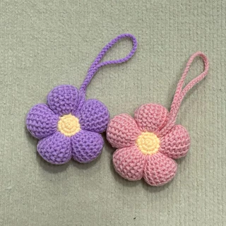 (ขนาดใหญ่ 10 cm 🌼)พวงกุญแจดอกไม้อ้วนกลีบอ้วนพิเศษ ดอกไม้พองห้อยกระเป๋า (พรีออเดอร์เฉพาะ 10 ดอกขึ้นไป)