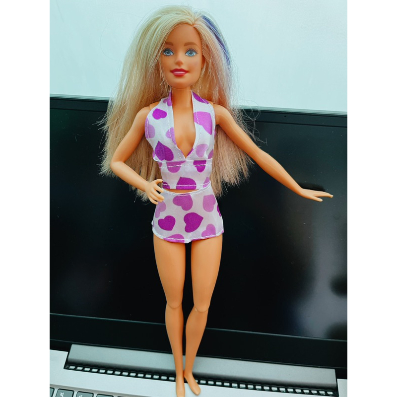 ตุ๊กตาบาร์บี้ Barbie Fashionista ปั๊มลิขสิทธิ์ Mattel, 2005 ขายราคาน่ารักพร้อมชุด หน้าสวยผมสวยมีรอยห