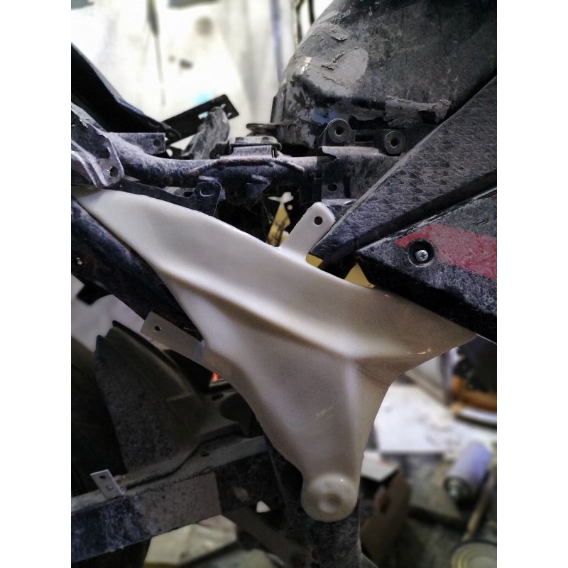 ครอบโครงแต่งทรง Z800 ใส่ Z250-300 Ninja250-300