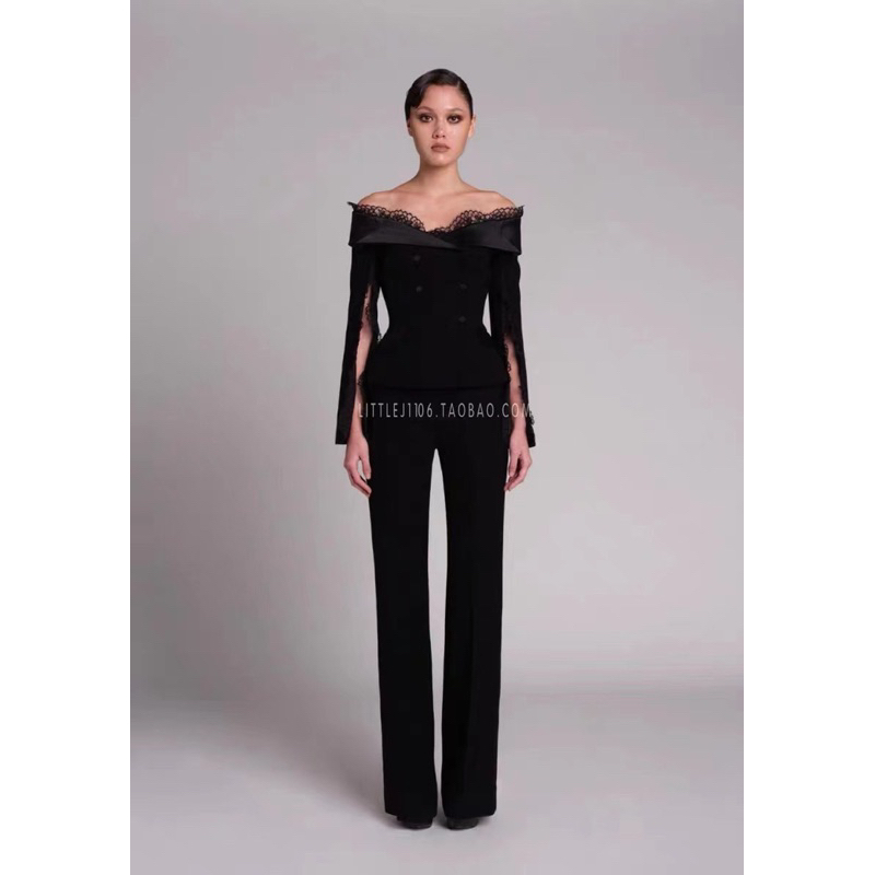 CHARISSA KLOSET ชุดสูทสีดำเปิดไหล่แต่งลูกไม้สวยหรู