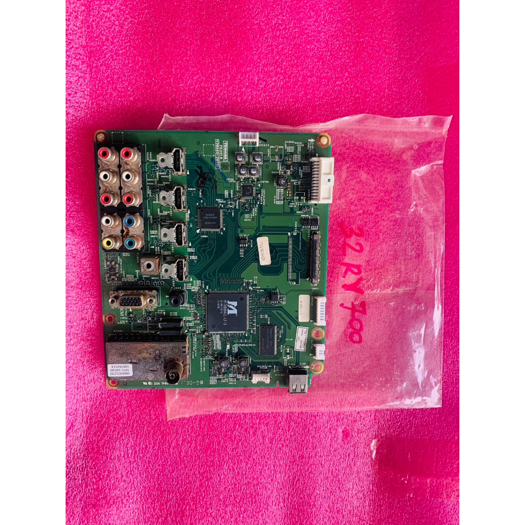 มือสอง เมนบอร์ดชิบ้า main board toshiba รุ่น 32rv700 32rv700t แกะจากเครื่องจอแตก ชัวร์ 100%