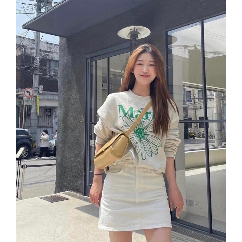 พร้อมส่ง 🇰🇷แท้ 💯% MARDI SWEATER SHIRT​​ อปก​ ครบ​  Free size MARDI MERCREDI SWEATSHIRT FLOWERMARDI_O