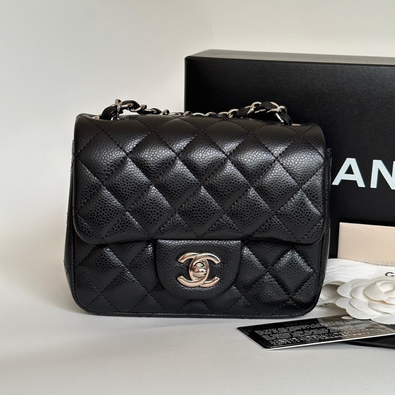 Chanel Classic mini7”