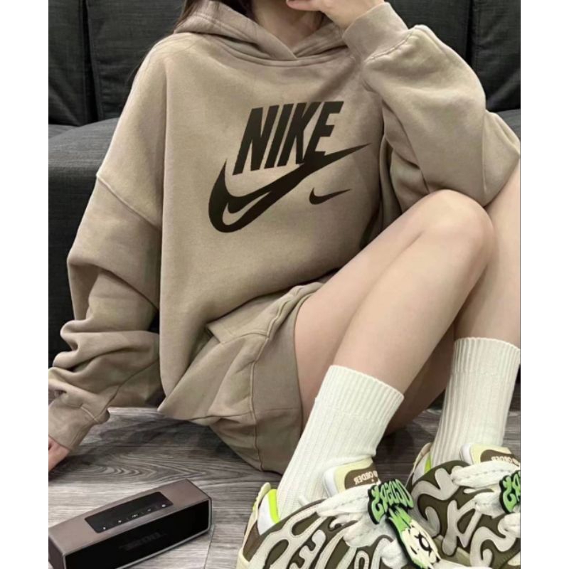 เสื้อแขนยาวไนท์กี้(Nike)มีฮู้ด