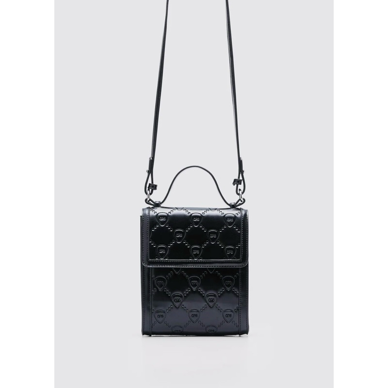 กระเป๋าหนังแท้CPS CHAPS ลายMonogam