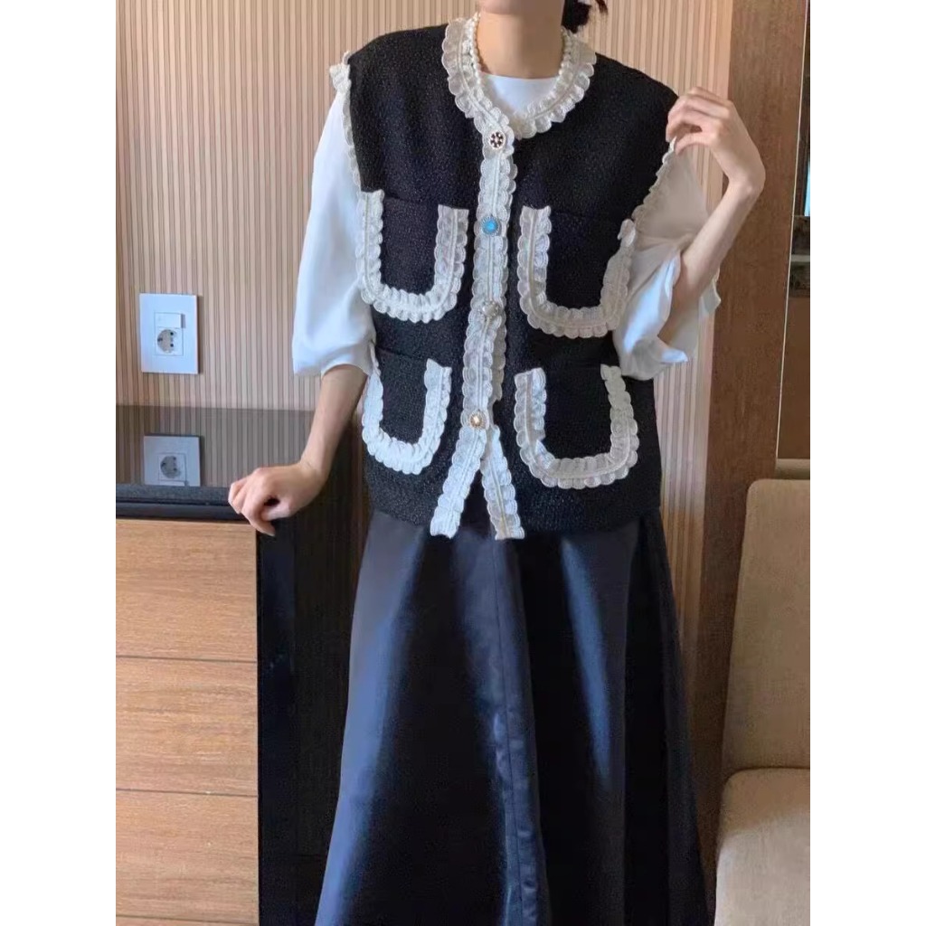 CHAWY Black spendex top🌷👨🏼‍🌾  C4252 เสื้อท็อปแขนกุด เสื้อสเปนแดก