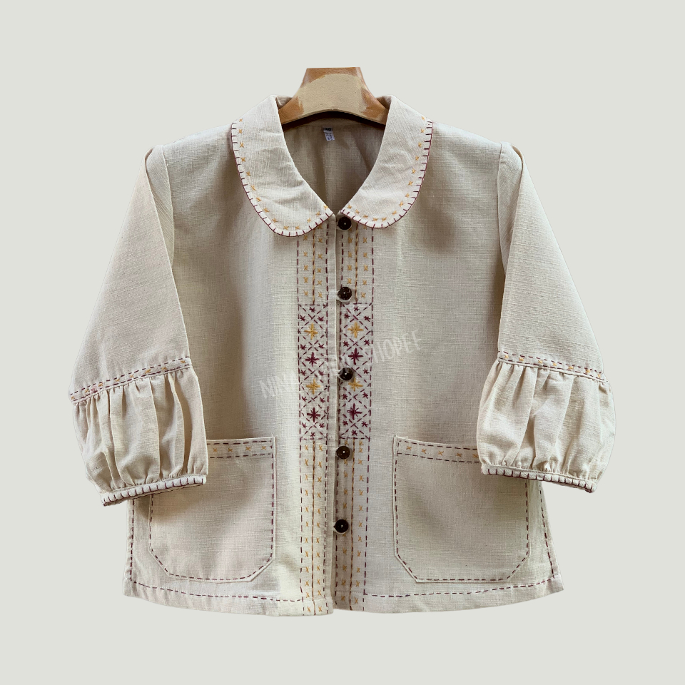 เสื้อคอบัวผู้หญิง คอบัวแขนกระดิ่ง ผ้าฝ้ายนุ่มมือปักมือเจ็ดสี งานเย็บดีสวยน่ารักไม่เหมือนใคร ใส่ทำงานใส่เที่ยวได้ทุกโอกาส