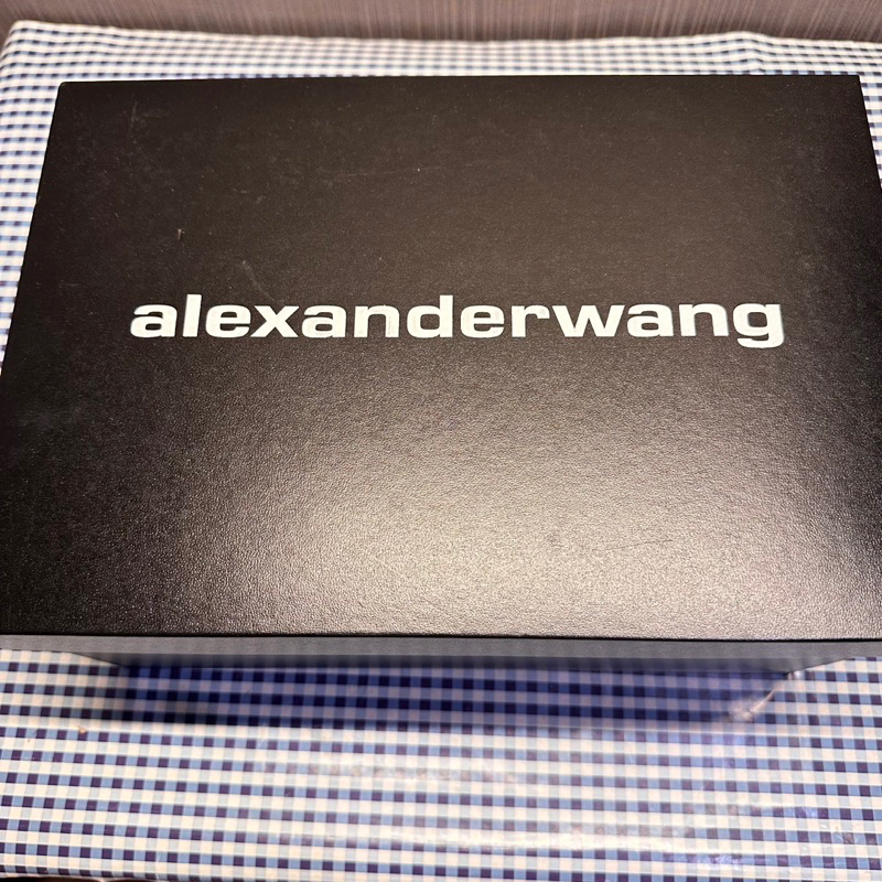 alexander wang กล่องกระดาษแบรนด์เนม ของแท้