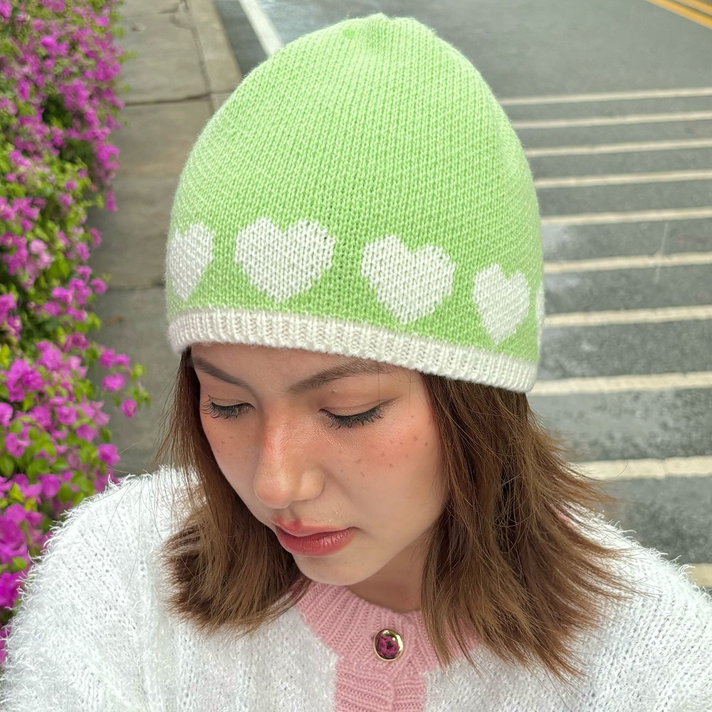 CUPPA - HEART OF LUV Beanie (2 สี) หมวกไหมพรมลายทอหัวใจสีขาว เนื้อผ้านุ่ม หนากำลังดี น่ารัก CUP30