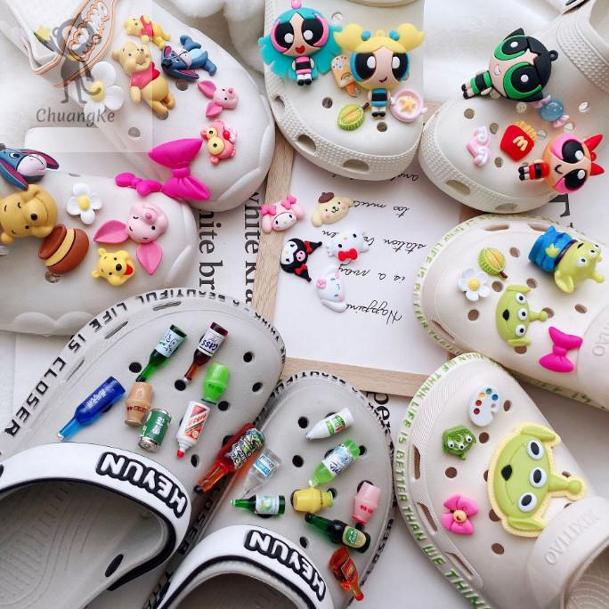 DIY ที่ติดรองเท้า crocs สไตล์น่ารัก ตัวการ์ตูนติดรองเท้า ตกแต่งสวยงาม รูปแบบการ์ตูน ตัวติดรองเท้าหัวโต