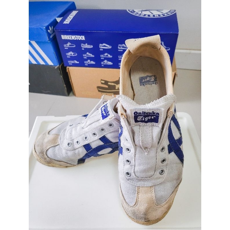 รองเท้าผ้าใบ Onitsuka Tiger