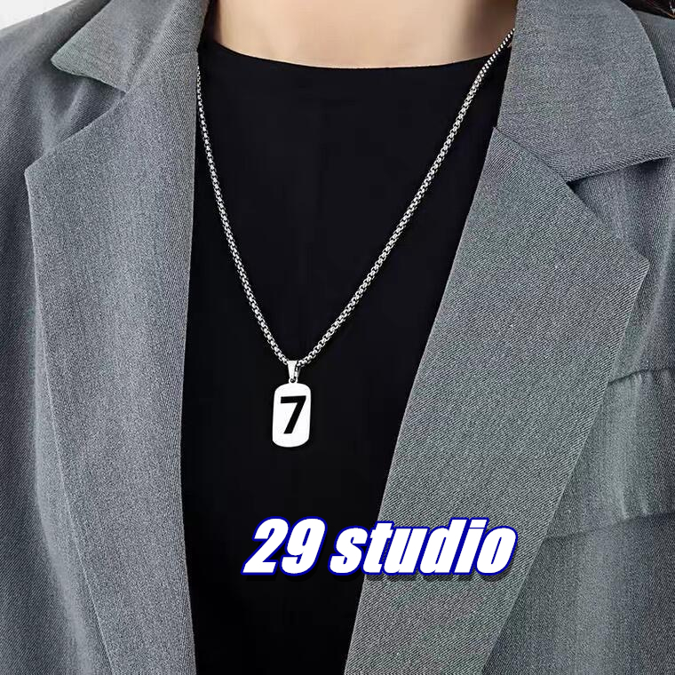 สร้อยคอหมายเลข 7 แฟชั่น เรียบง่าย อเนกประสงค์ เหมาะสำหรับทุกคนในการสวมใส่ วัสดุเหล็กไททาเนียม ไม่ซีดจาง คุณภาพเชื่อถือได