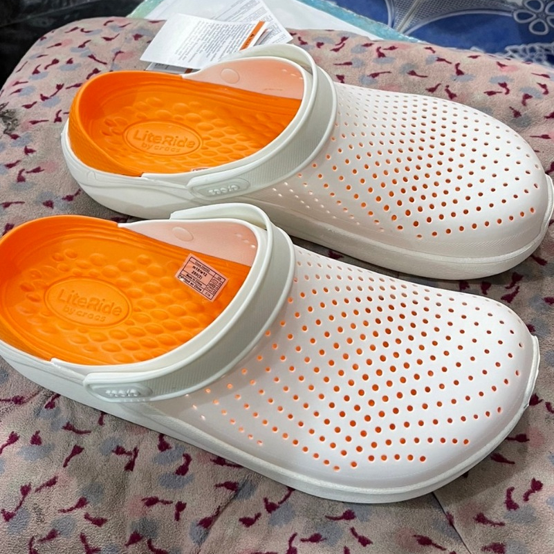 Crocs LiteRide Clog Outled แท้ สีขาวมี6สี รองเท้าหัวโต น้ำหนักเบาพืนนีมใส่สบาย ทรงสวย ส่งไวจากไทย 1-3 วันได้รับของ