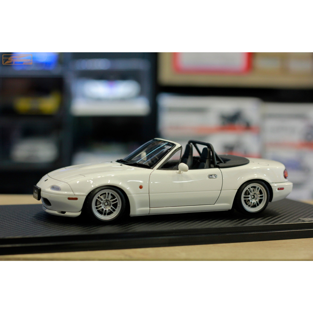 Ignition Model Mazda Mx5 Eunos Roadster (NA) White