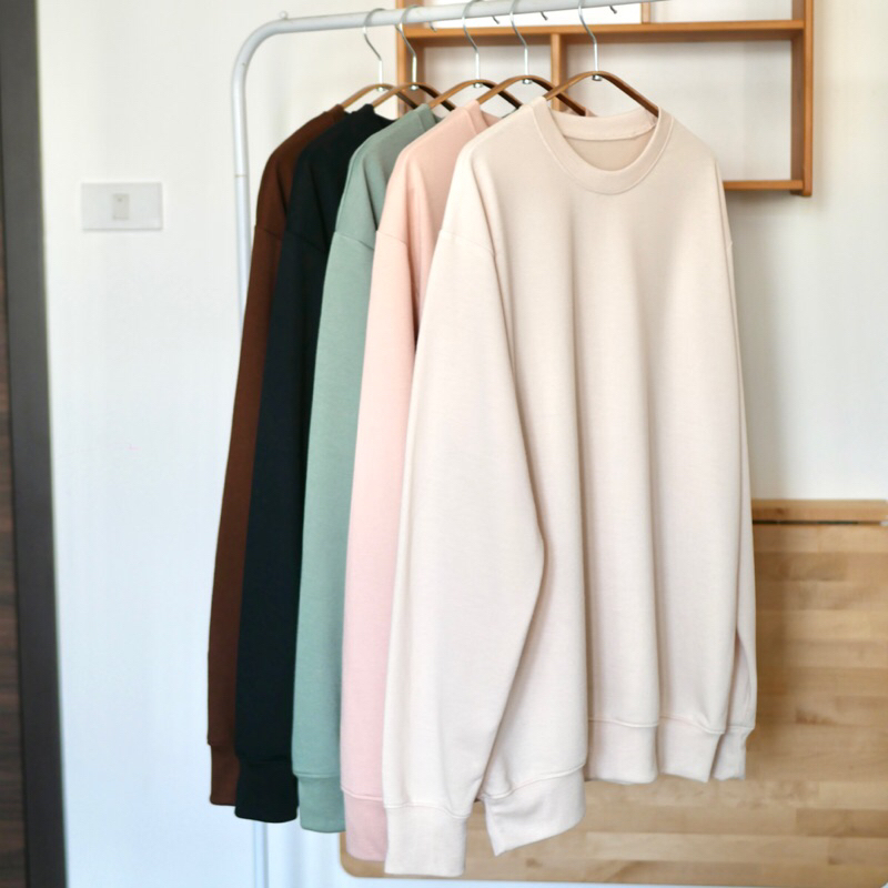 สเวตเตอร์ เสื้อแขนยาว (สินค้าพร้อมส่ง)ใส่ได้ทั้งชายหญิง ผ้าคอตตอนเรียบ ด้านในซับเกล็ดปลา
