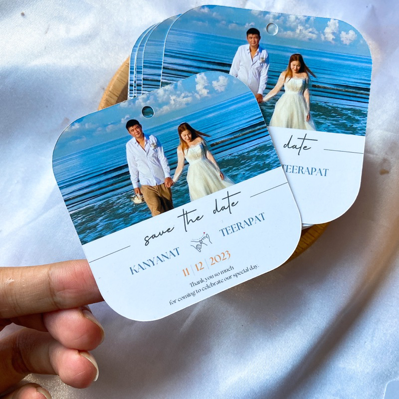 ป้ายห้อยของชำร่วย ใส่รูปพรีเวดดิ้งได้ แผ่นละ1บาท