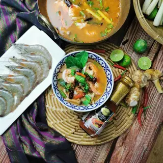 บายศรี ซอสต้มยำ 300 มล. / BYSRI Tom Yum Sauce 300 ml.