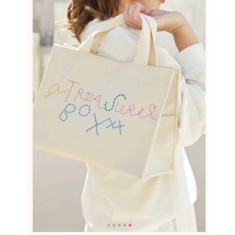 ส่งต่อ Atreasurebox SUNDAE TOTE / RAINBOW FLAKES - M