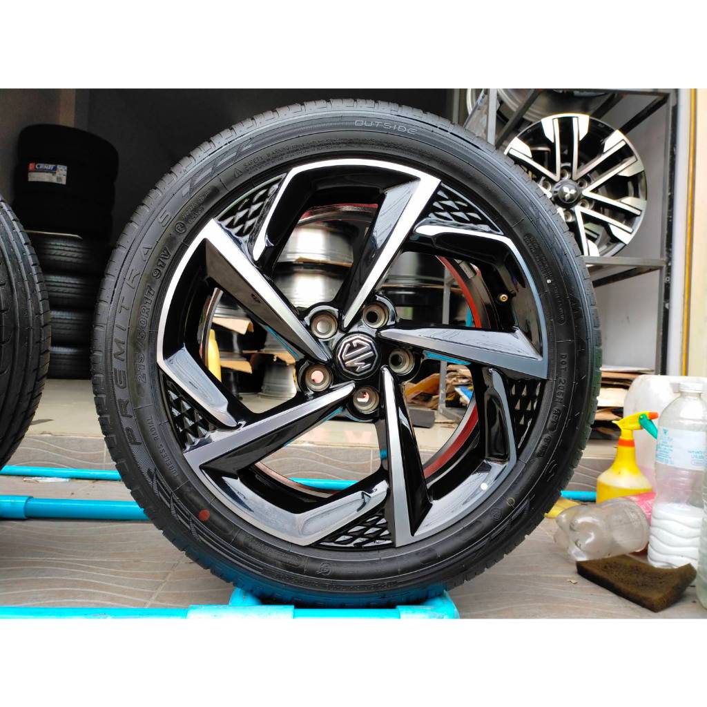 แม็กmgขอบ17สีเดิม5รู112 พร้อมยางmaxxis 215 50 17 ปี22 ใส่ mg5 mg4 mg zs. ev , mg ep  ตุ่มหน้ายางยังอ