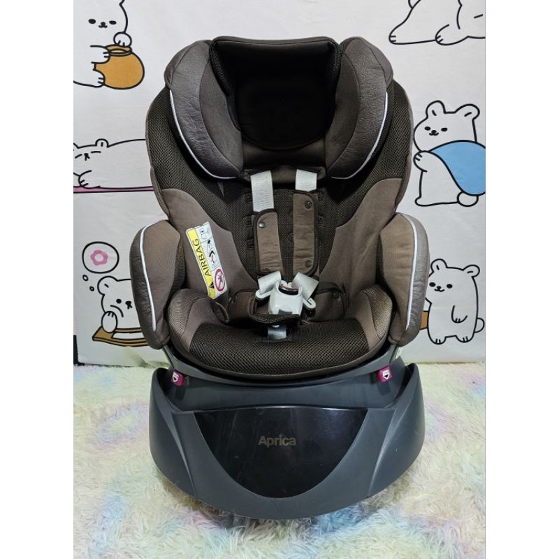 คาร์ซีทมือสอง Aprica Fladea Raxuto สีน้ำตาล สภาพสวย